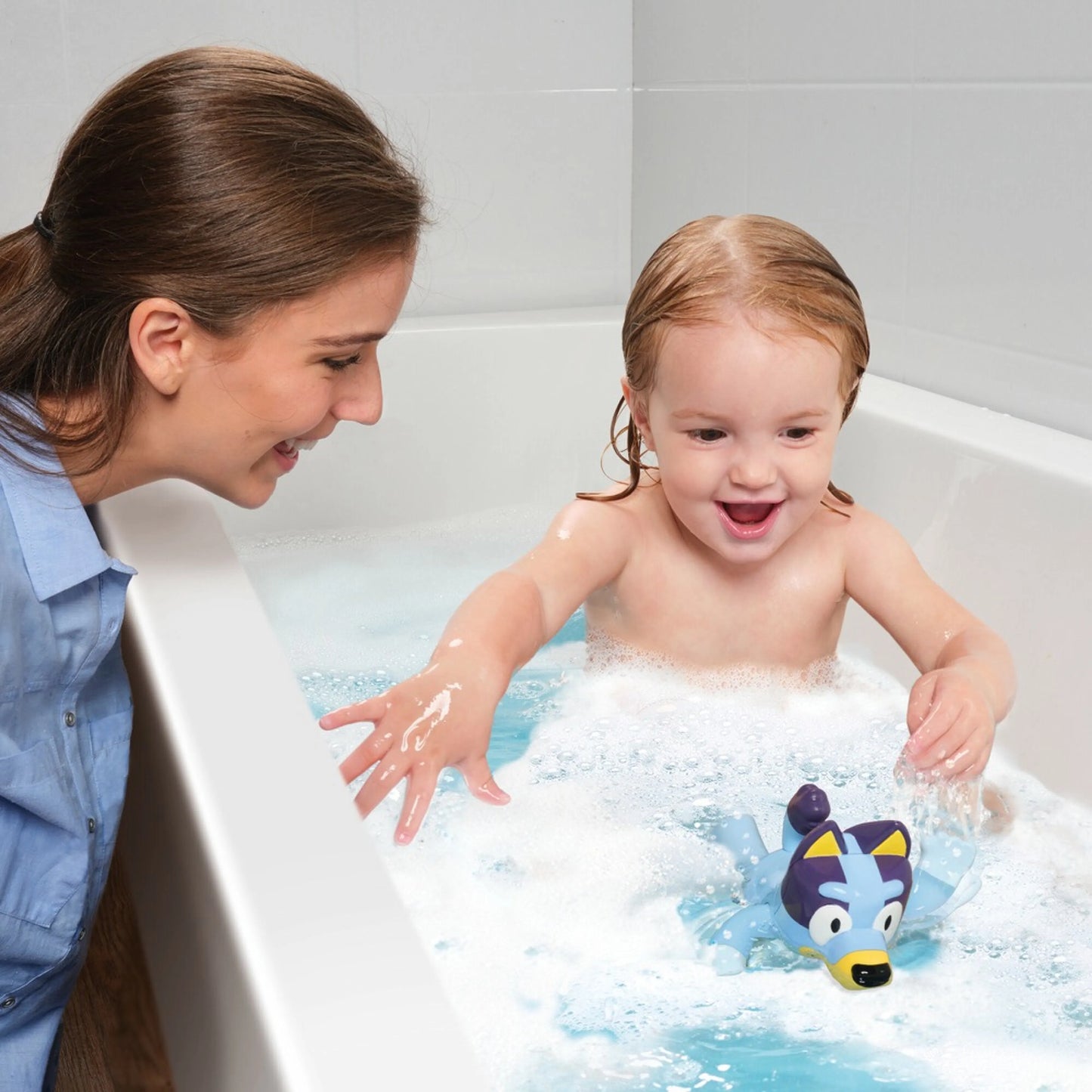 BATH TOY - TOMY TOOMIES SWIMMING BLUEY