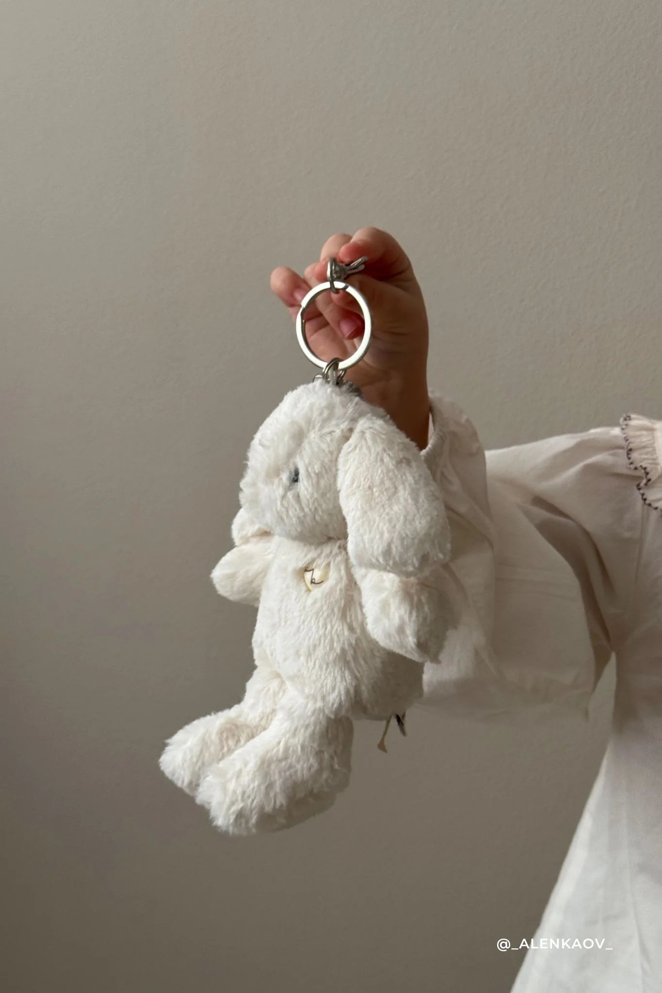 JAMIE KAY SNUGGLE BUNNIES - PENELOPE KEY CHARM - MARSHMALLOW