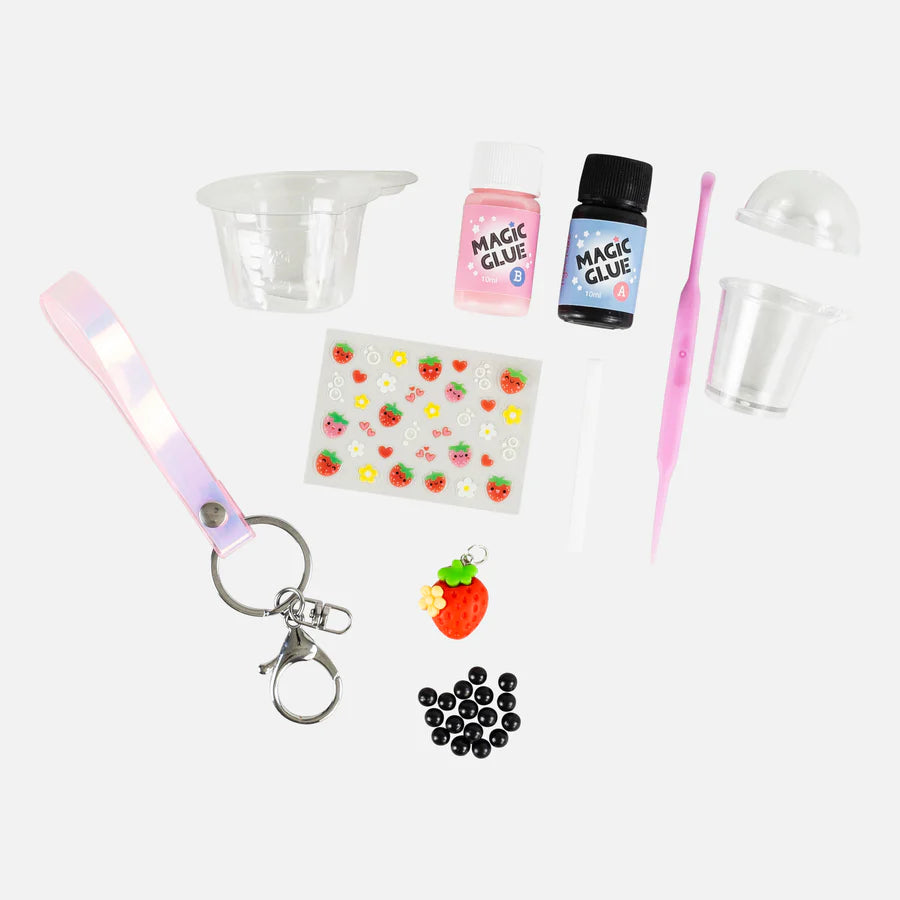 TIGERTRIBE - BAG CHARM KIT - STRAWBERRY BUBBLE TEA