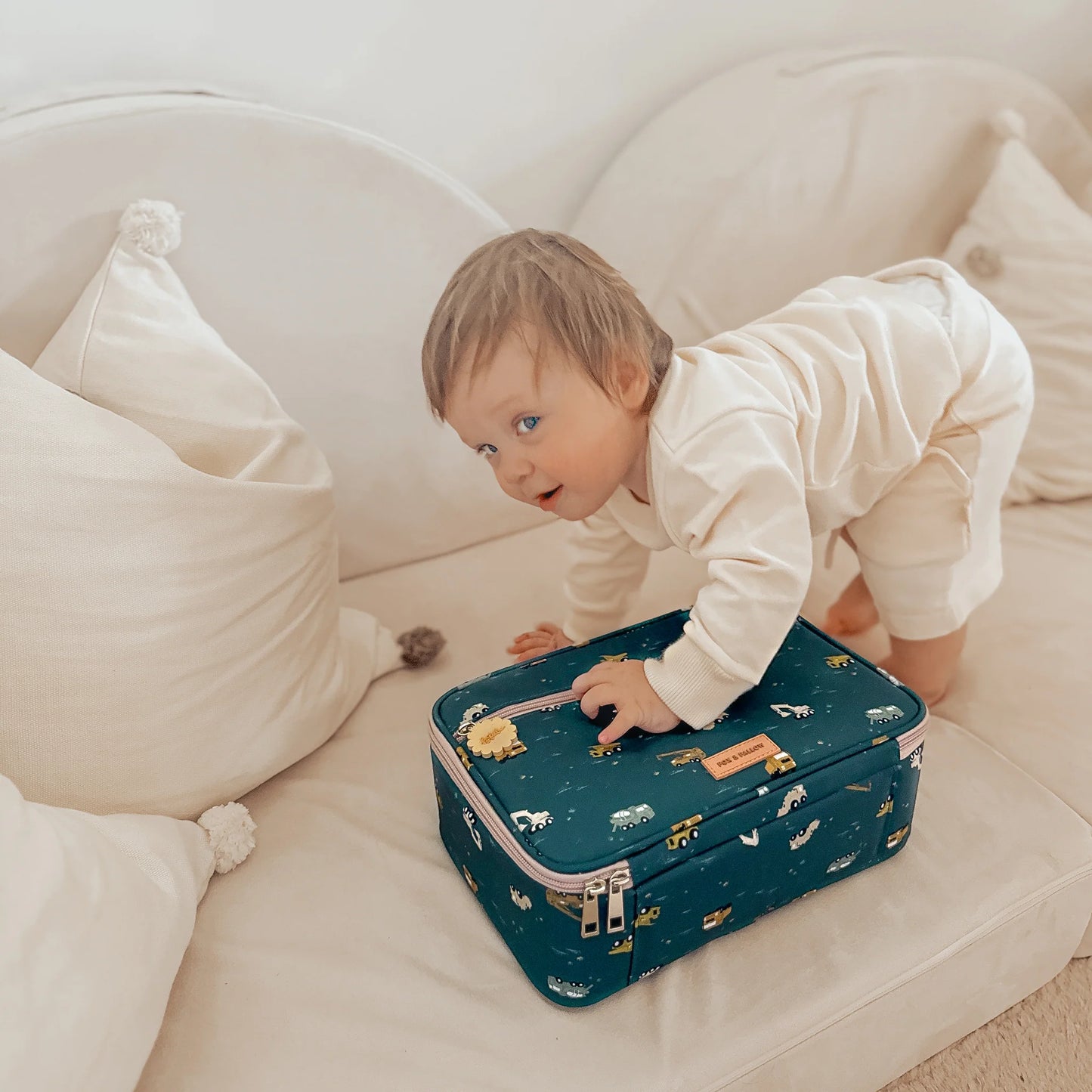 FOX & FALLOW LUNCH BAG - TRUCKS