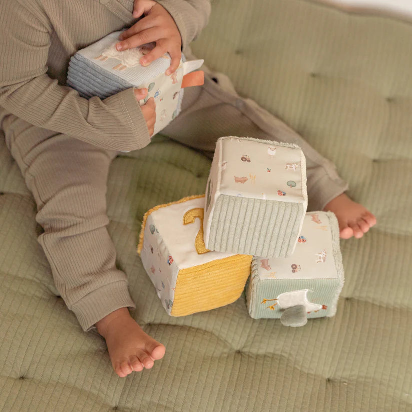 LITTLE DUTCH - LITTLE FARM SOFT CUBES SET