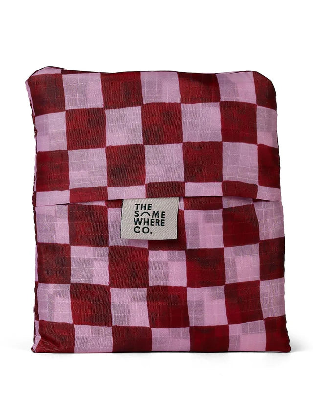 THE SOMEWHERE CO. REUSABLE SHOPPING BAG - CRIMSON HAZE