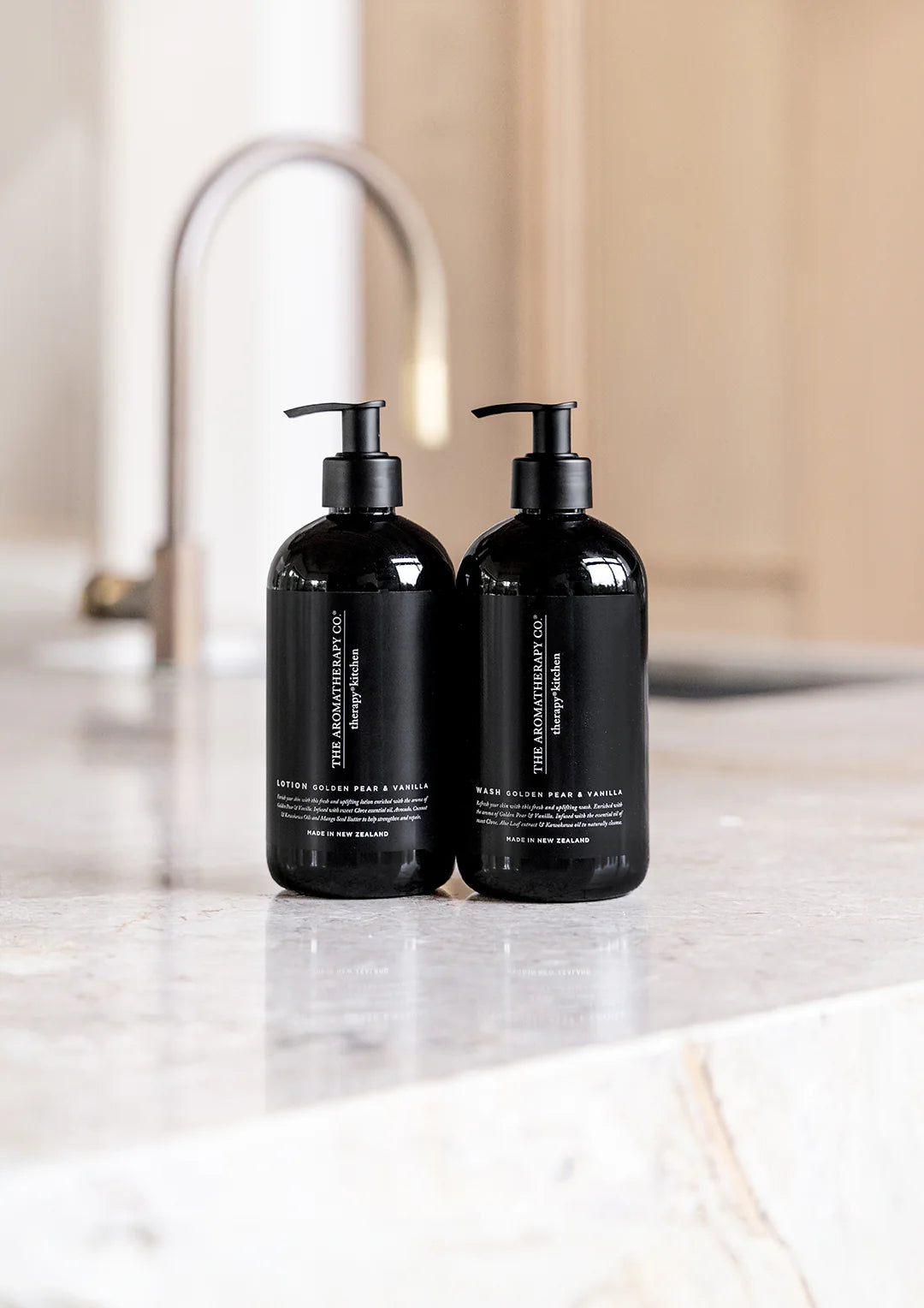 THE AROMATHERAPY CO - THERAPY KITCHEN - HAND LOTION - LEMONGRASS, LIME & BERGAMOT