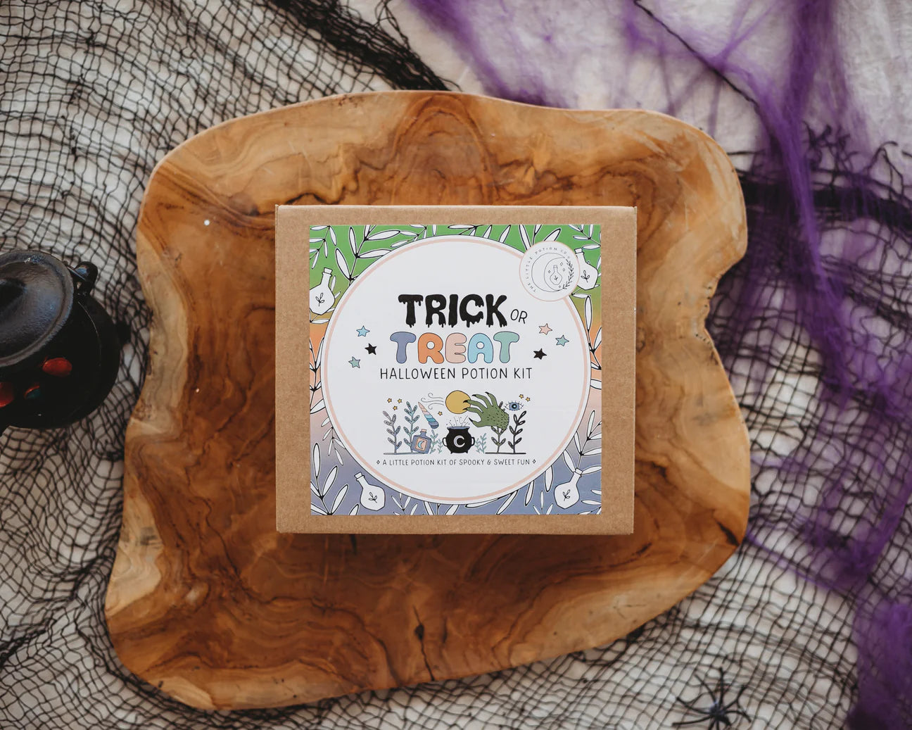 LITTLE POTION CO - TRICK OR TREAT HALLOWEEN POTION KIT