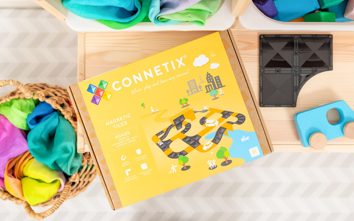 CONNETIX TILES - ROADS RAMPS & INTERSECTIONS PACK