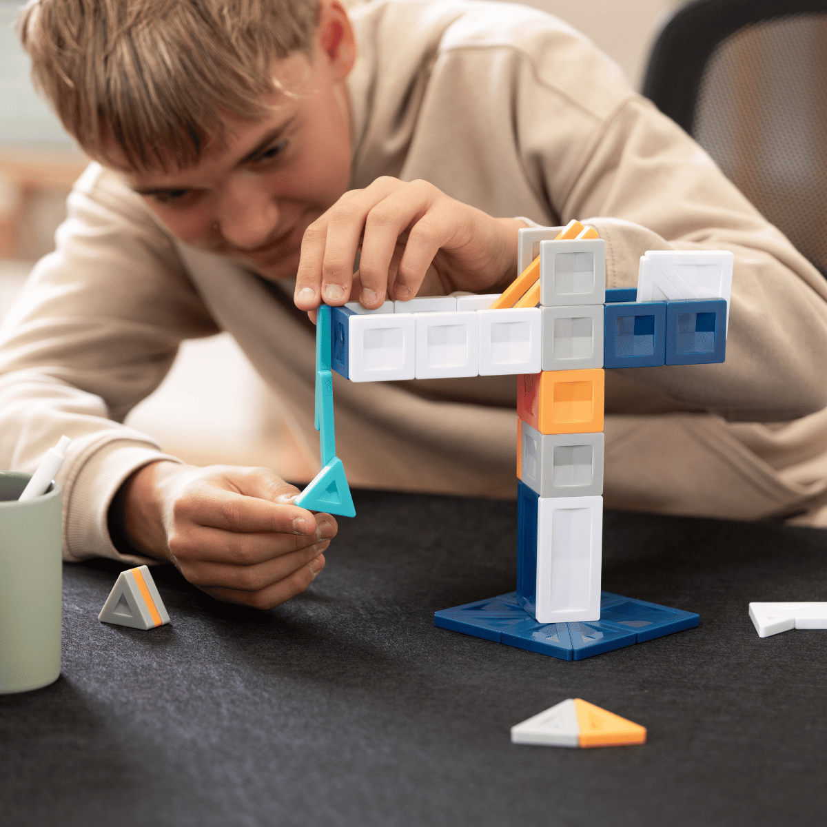 CONNETIX PRO CONSTRUCTOR SET - 70 pieces