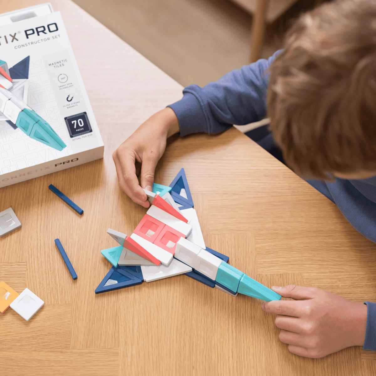 CONNETIX PRO CONSTRUCTOR SET - 70 pieces