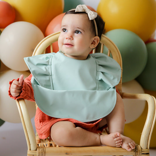 SNUGGLE HUNNY - WATERPROOF SNUGGLE BIB - SAGE FRILL