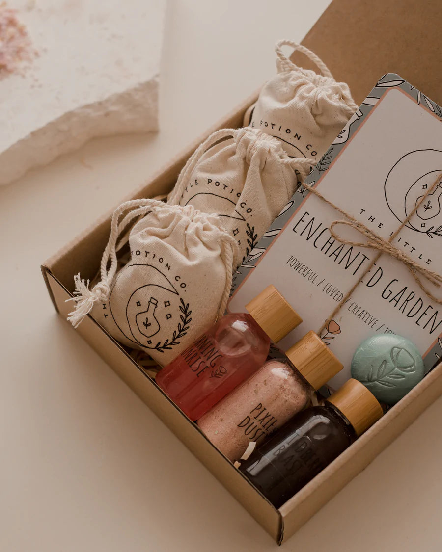 LITTLE POTION CO - MINI POTION PLAY KIT - ENCHANTED GRADEN
