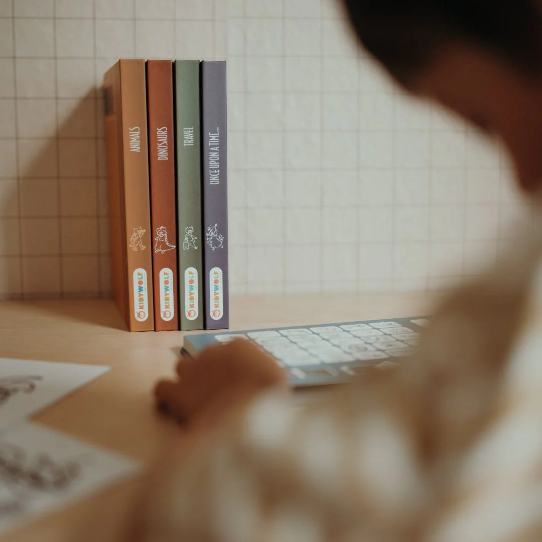KIDYWOLF LCD TRACING BOOK - ANIMALS