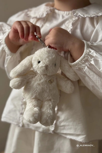 JAMIE KAY SNUGGLE BUNNIES - PENELOPE KEY CHARM - MARSHMALLOW