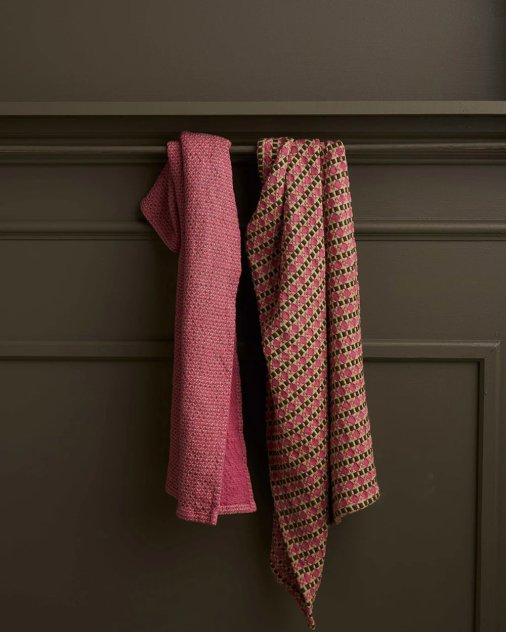 ROBERT GORDON - SET OF TWO TEA TOWELS - LUME
