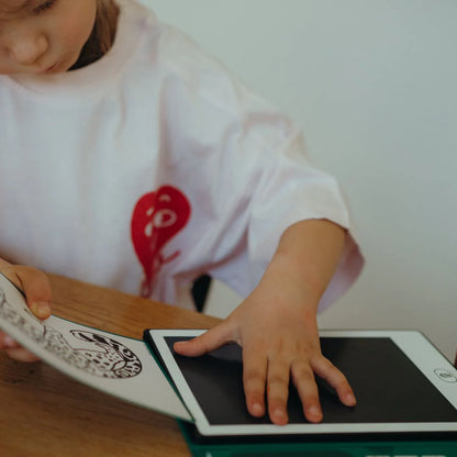 KIDYWOLF LCD TRACING BOOK - ANIMALS AROUND THE WORLD