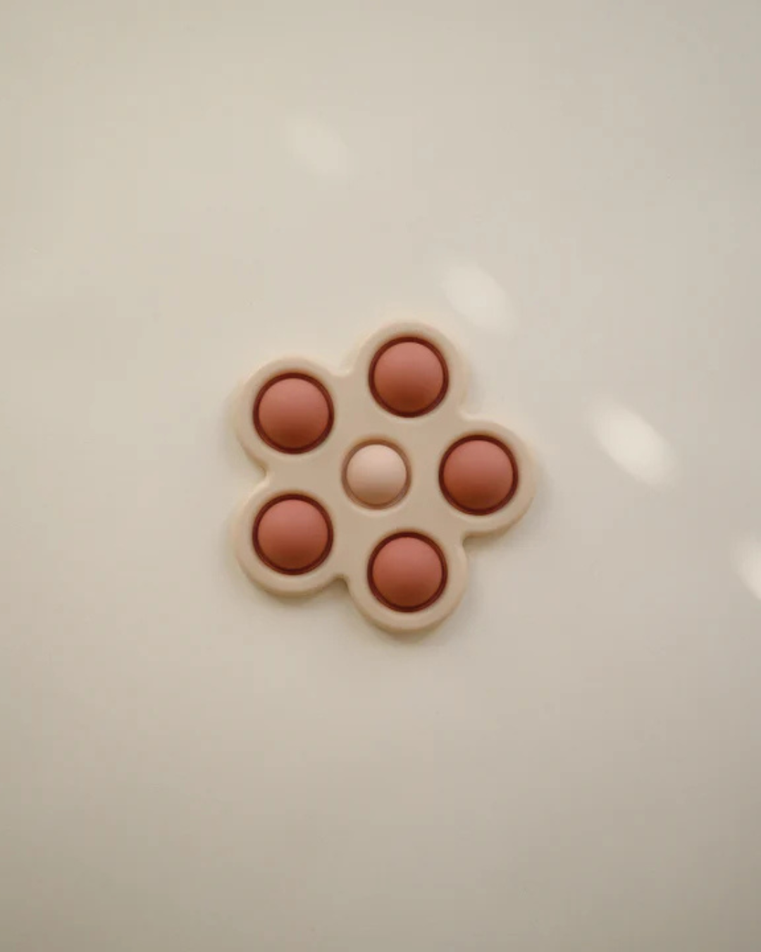 MUSHIE - FLOWER PRESS TOY - BLUSH