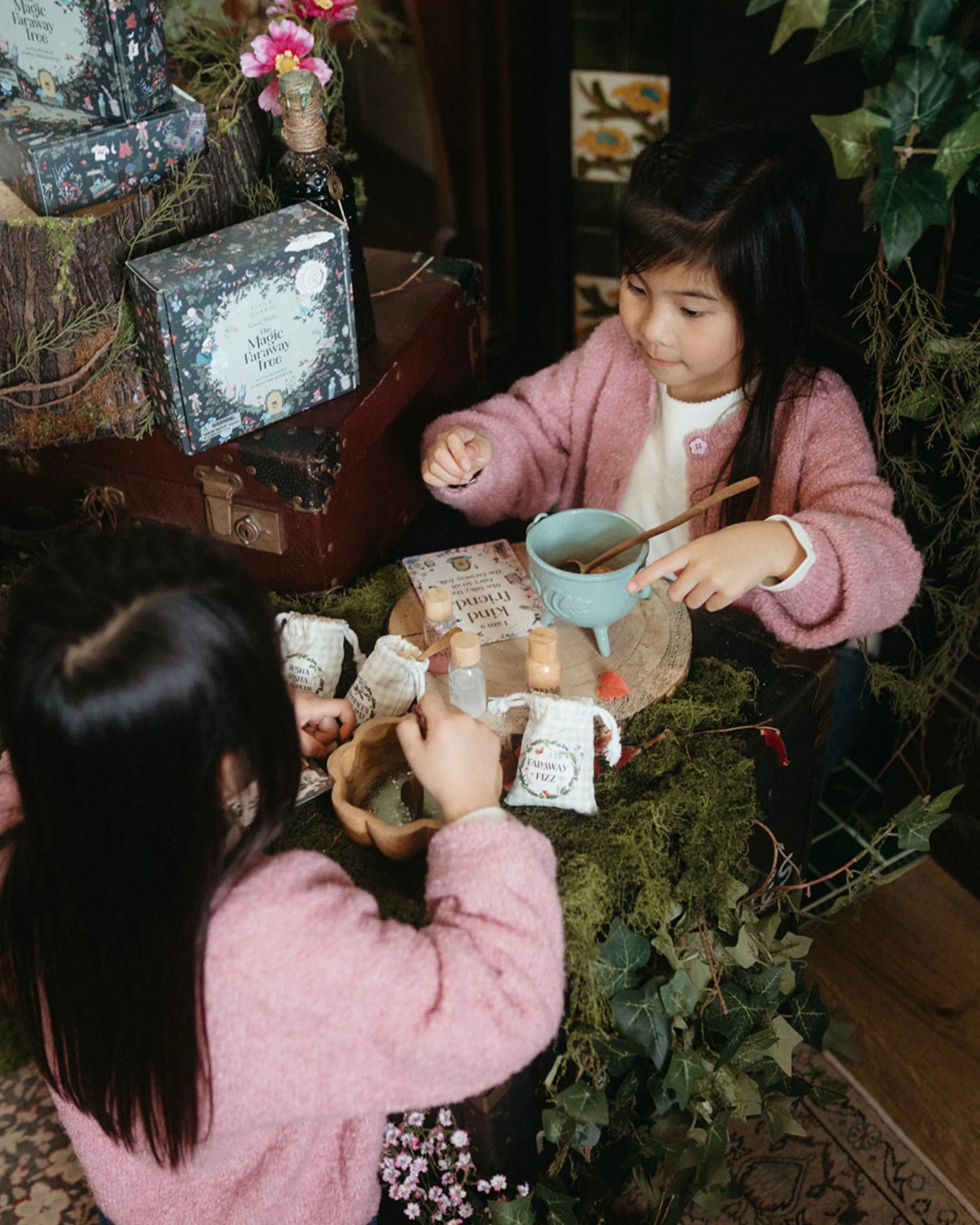 LITTLE POTION CO - MAGIC FARAWAY TREE POTION PLAY KIT - FLEUR HARRIS X ENID BLYTON