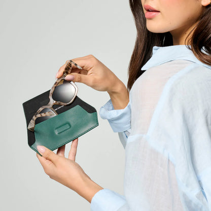 FOX AND LEO GLASSES CASE - FORREST GREEN
