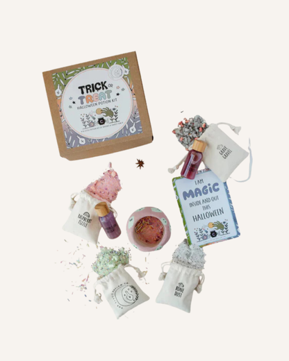 LITTLE POTION CO - MAGIC POTION PLAY KIT - TRICK OR TREAT HALLOWEEN