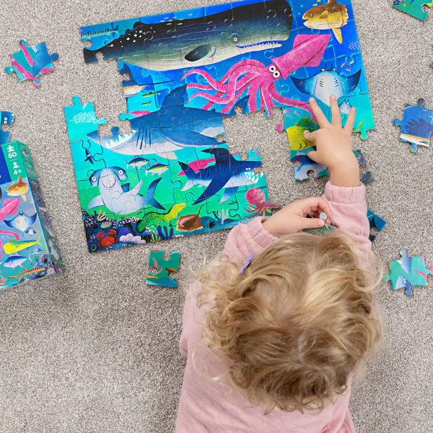 CROCODILE CREEK - 60 PIECE PUZZLE - SHIMMERING SHARKS