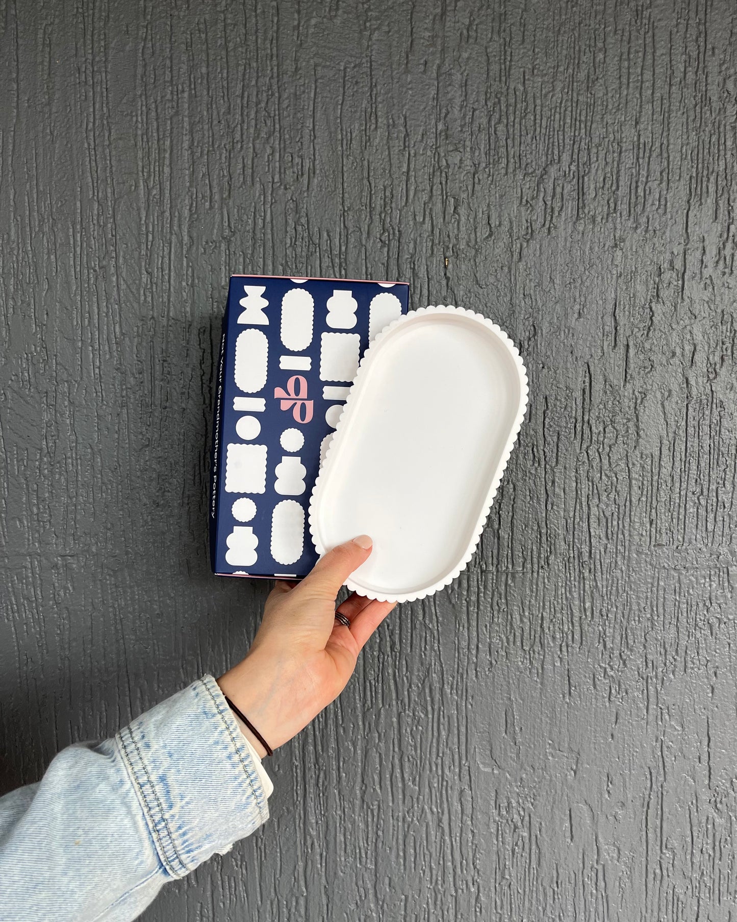 PRINTING POTTERS - SCALLOPED TRINKET TRAY