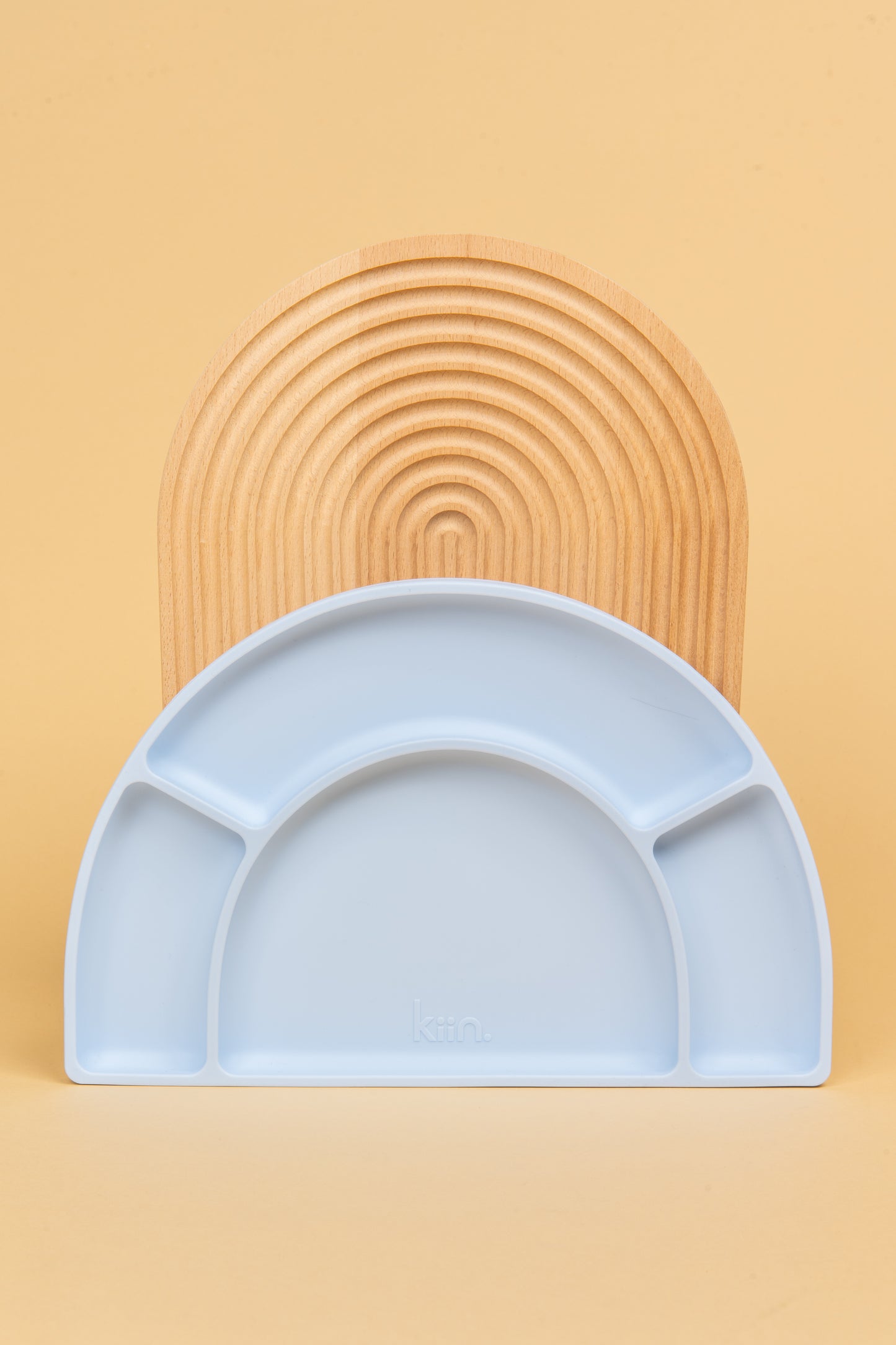 KIIN. SILICONE SUCTION DIVIDED PLATE - PASTEL SKY