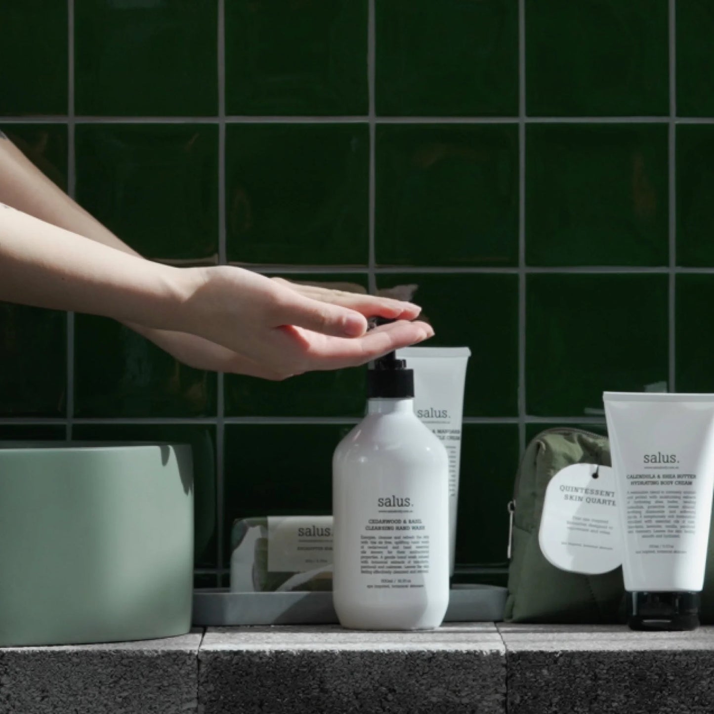 SALUS - QUINTESSENTIAL SKIN QUARTET