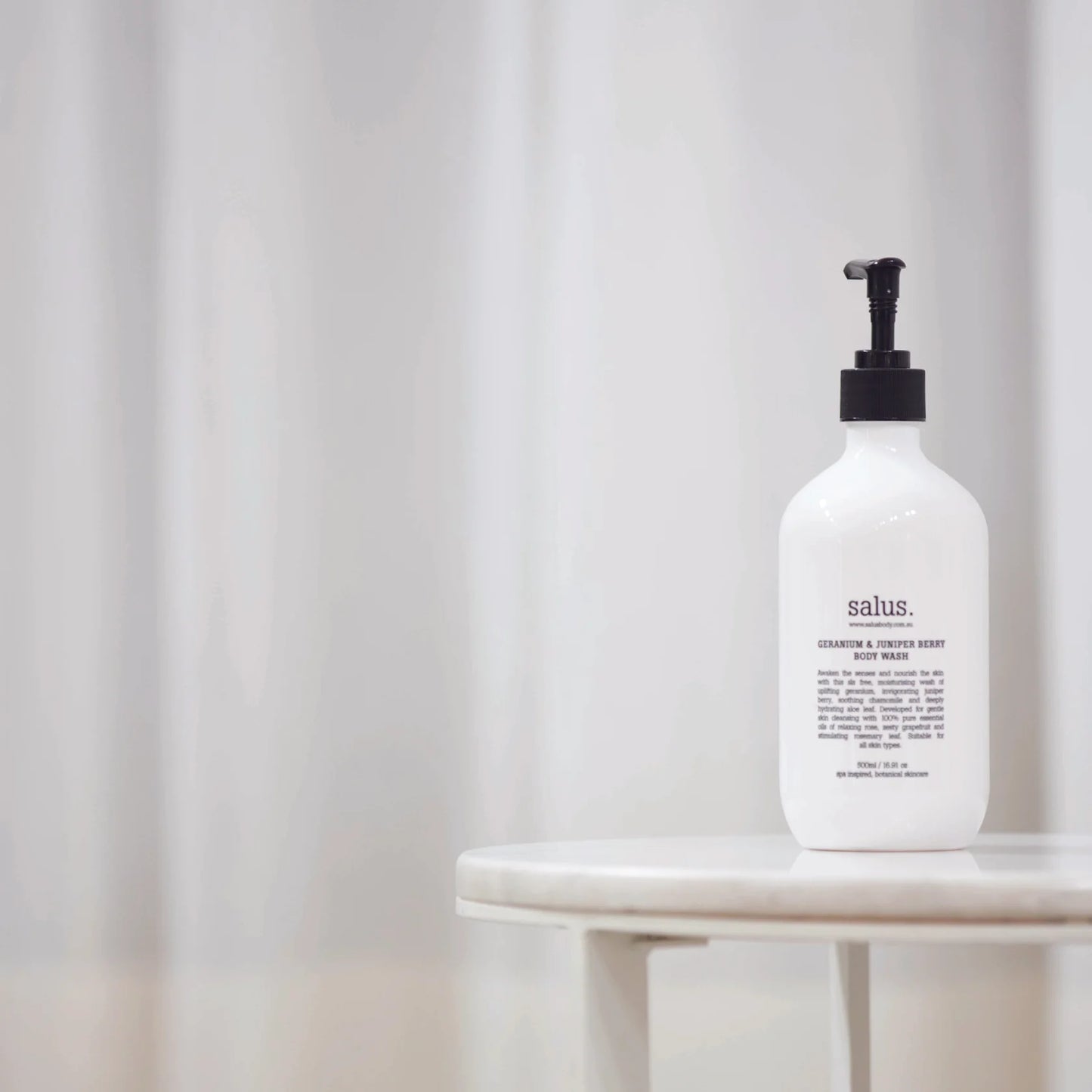 SALUS - GERANIUM & JUNIPER BERRY BODY WASH - 500ml
